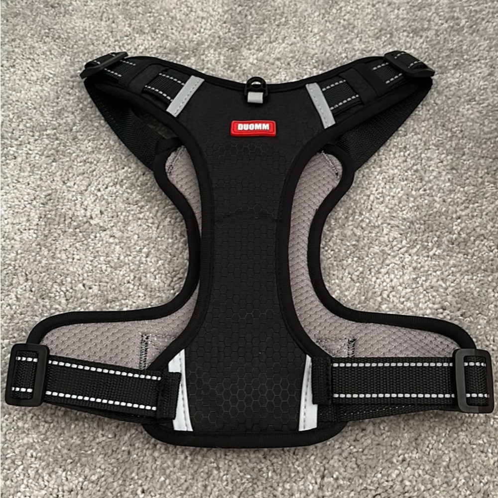 Brand new dog harness size M durable